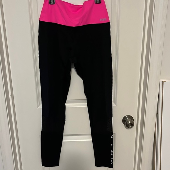 PINK Victoria's Secret Pants - PINK Ultimate leggin Size M